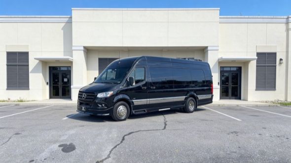 pembroke pines 15 passenger sprinter van