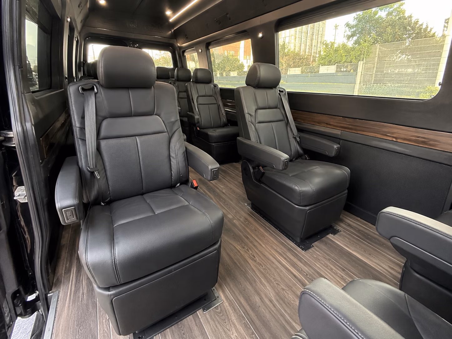 client transfer and vip executive sprinter van transportation in pembroke pines
